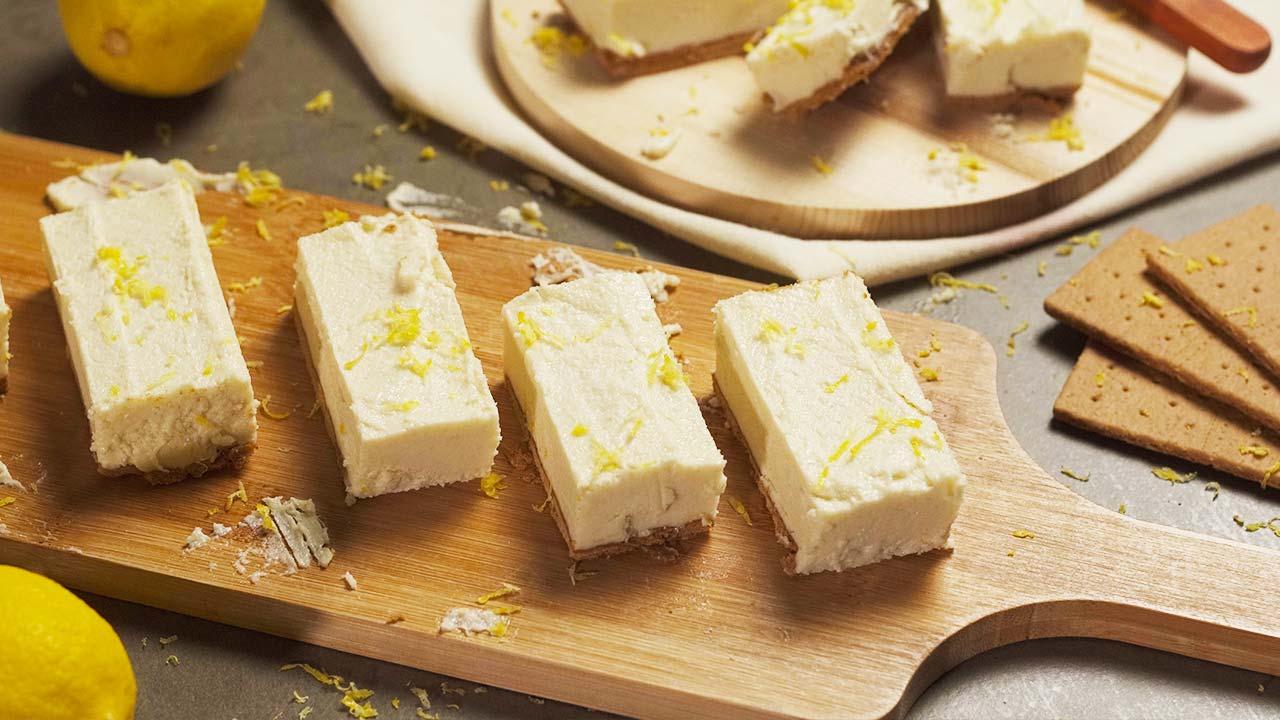 Layered No-Bake Lemon Bars Recipe