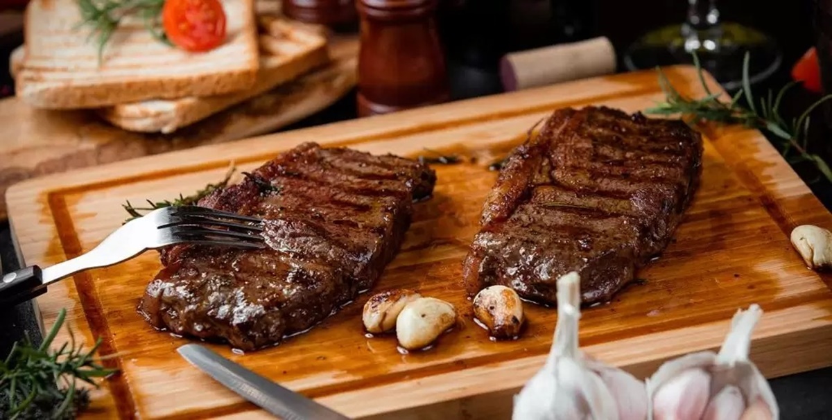 how-to-cook-pork-steaks-on-a-pellet-grill