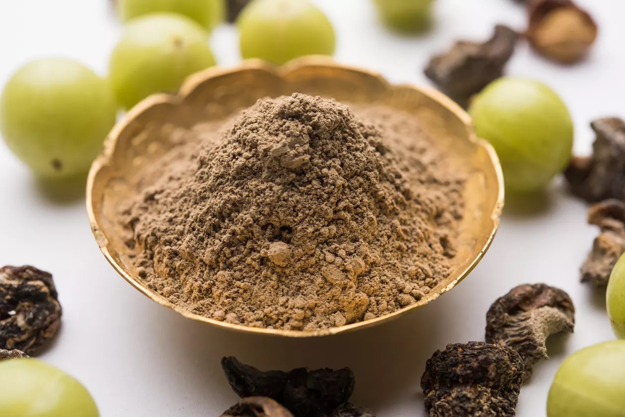 how-to-infuse-amla-powder-in-coconut-oil